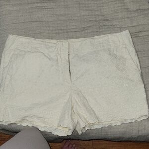 Ann Taylor Loft Women's Cream Eyelet Shorts Eith Scalloped Hem SZ 14🏖